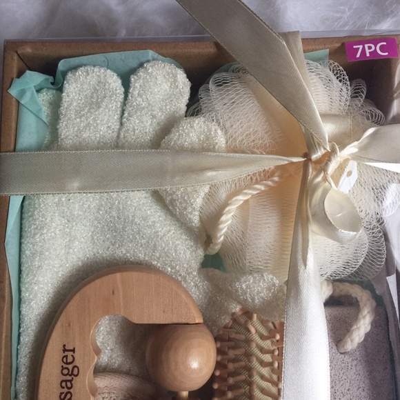 🌺 7 Piece Bath Gift Set - Picture 2 of 4